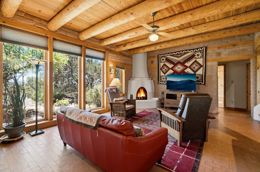 House with pool 2