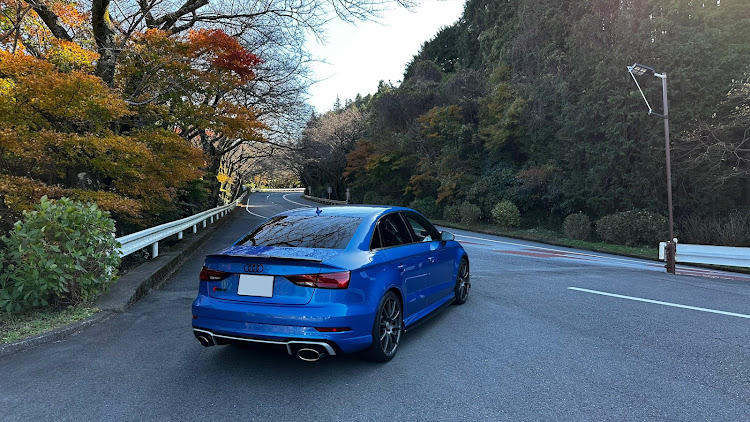 RS3 セダンのドライブ・Audiのある生活・富士山と愛車・アネスト岩田 ターンパイク箱根に関するカスタム事例の投稿画像3枚目