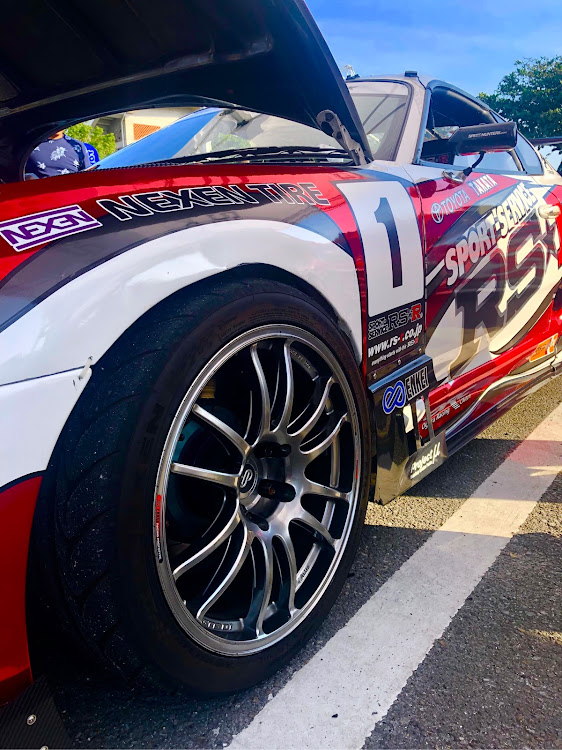 リーフのコザモータースポーツフェスティバル・ドライブ・沖縄 コザに関するカスタム事例の投稿画像3枚目