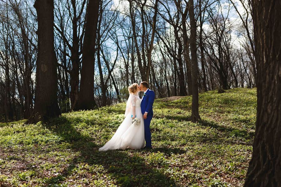 Fotografo di matrimoni Oksana Saveleva (ksusanna). Foto del 11 aprile 2019