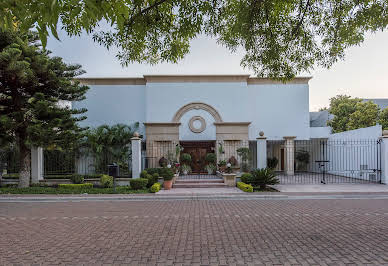 House with garden and terrace 5