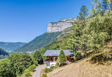 Chalet with panoramic view and terrace 3