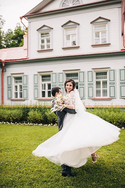 Photographe de mariage Oksana Goncharova (ksunyamalceva). Photo du 28 juillet 2017