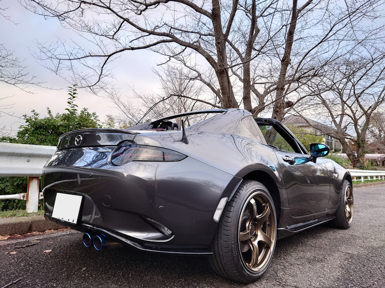 ロードスターの洗車・アドバンレーシングTC-4・ＲMagicサウンドチューンマフラーに関するカスタム事例の投稿画像4枚目