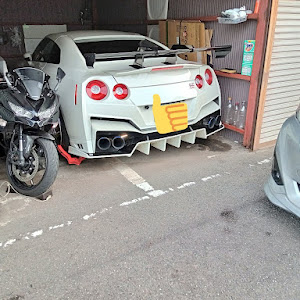 NISSAN GT-R R35