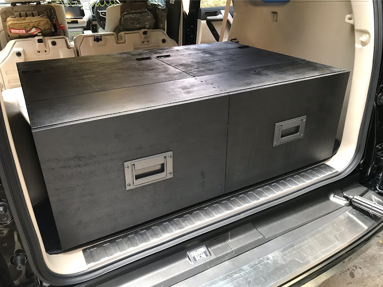 ランドクルーザープラドの自作・ドロワー・車中泊・DIYに関するカスタム事例の投稿画像1枚目