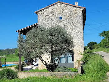 appartement à Lussan (30)