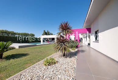 Maison avec piscine et terrasse 3