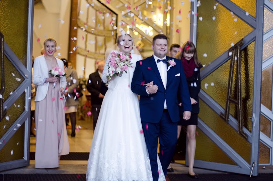 Wedding photographer Hubert Buchowski (dwaswiatla). Photo of 8 March 2019