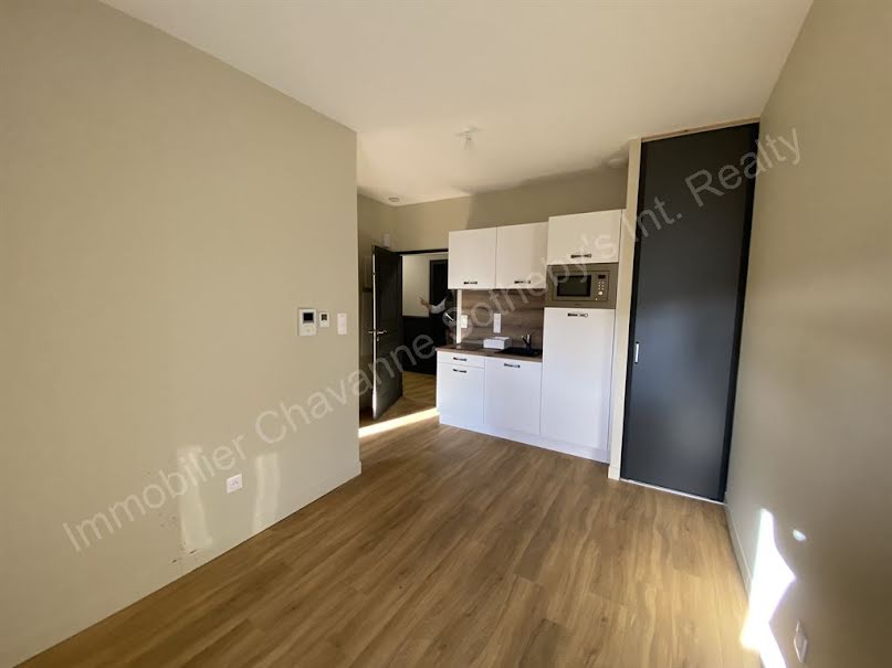 Location  appartement 2 pièces 27 m² à Lavaur (81500), 626 €