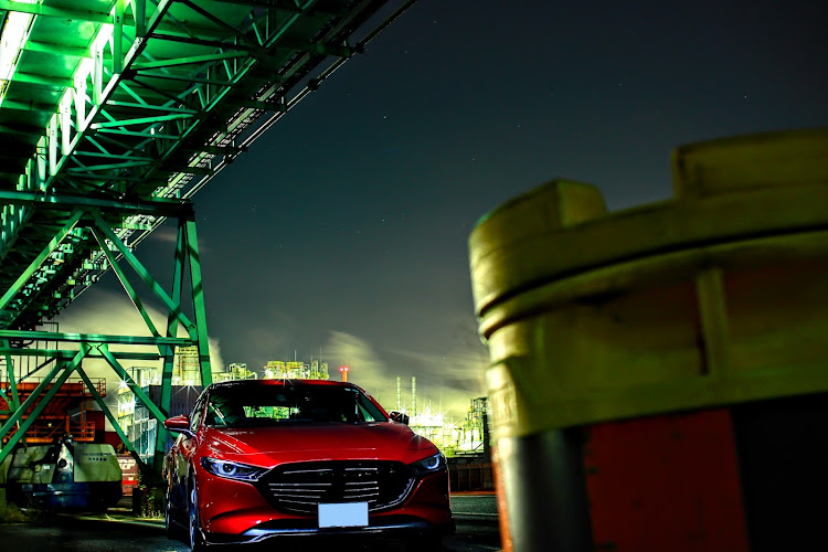 MAZDA3の広島・雪が降ってきた・いや吹雪だぁ〜・最近ハマってるロケーション・縦構図はいいぞぉ。に関するカスタム事例の投稿画像2枚目