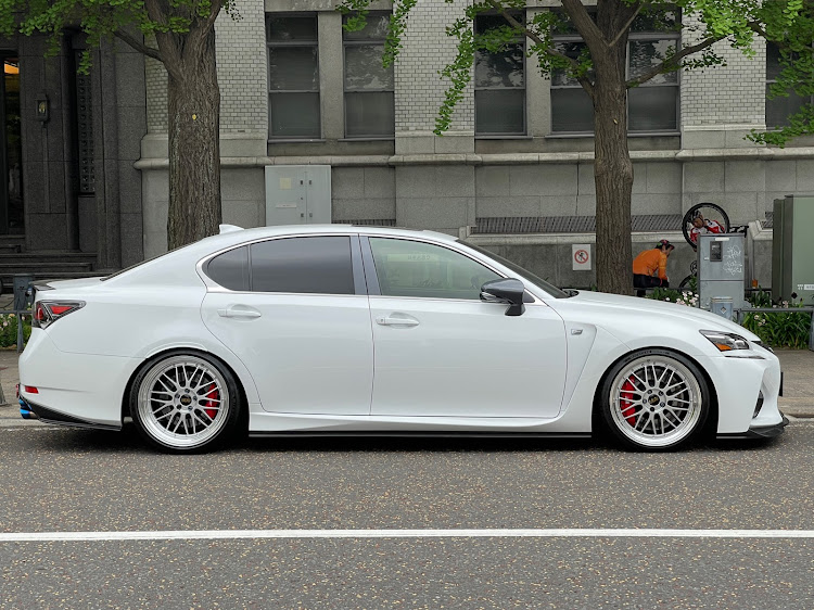 GS Fの新緑の季節・ドライブ・REVEL・パーツ整理に関するカスタム事例の投稿画像3枚目