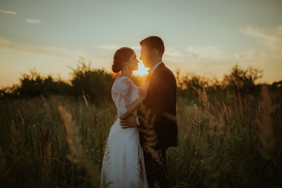 Fotografo di matrimoni Jakub Polomski (vivatorre). Foto del 9 settembre 2017