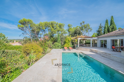 House with pool and terrace 1