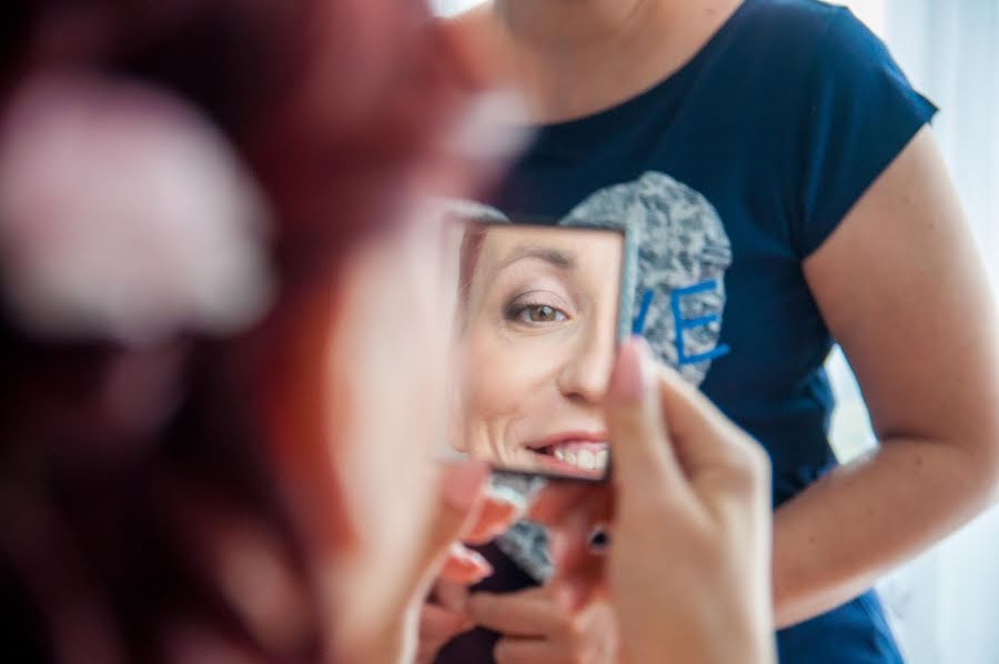 Fotógrafo de casamento Anna Dejewska (zwelonem). Foto de 29 de setembro 2015