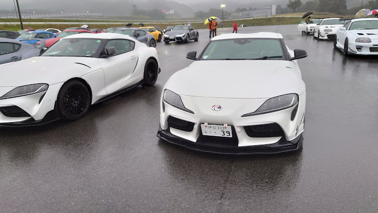 スープラのエアサスのある生活・airforcesuspension・Kuhl Racing・スープラミーティングに関するカスタム事例の投稿画像2枚目