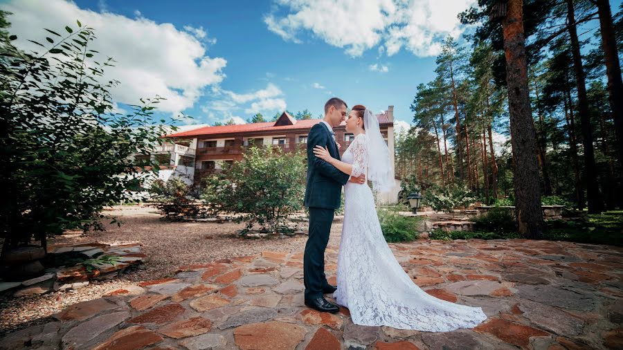 Bröllopsfotograf Dmitriy Stenko (loveframe). Foto av 2 mars 2019