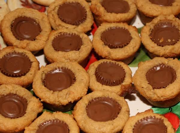 Stormy's Reese's Peanut Butter Cup Cookies (2 Ingredients!)_image