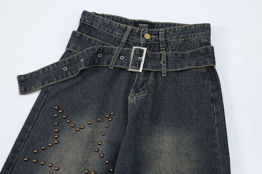 Title 3, Hot Girl Washed And Worn Straight-leg Denim Tro...
