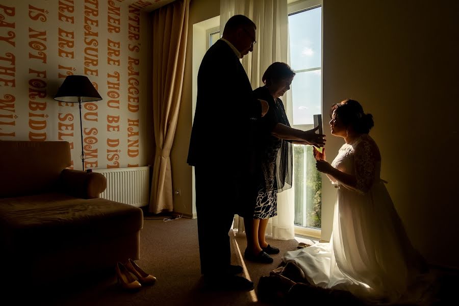 Photographe de mariage Ekaterina Tolstyakova (katrin694). Photo du 29 septembre 2019