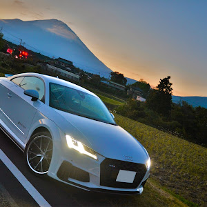 TT クーペ 1.8TFSI