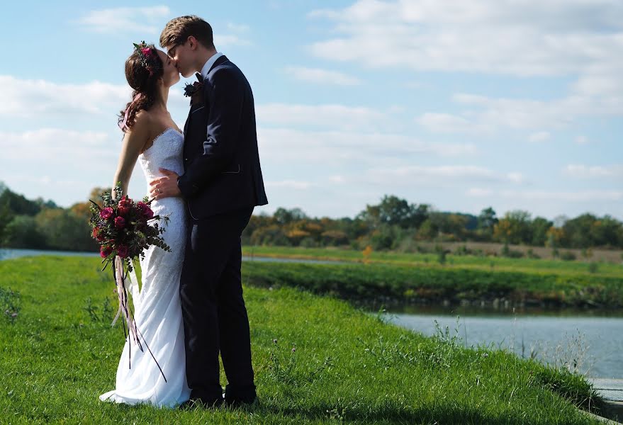 Fotógrafo de bodas Barbora Karaskova (bmpicture). Foto del 13 de abril 2018