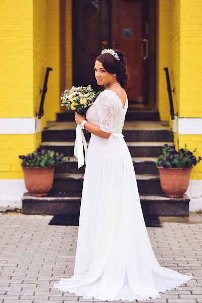 Fotógrafo de casamento Anastasiya Cvetkova (luckyones). Foto de 17 de abril 2019