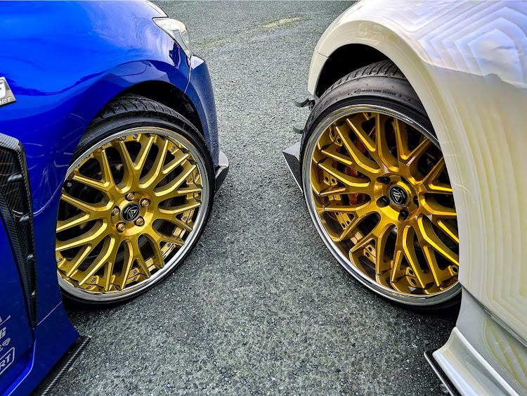 CTのレクサス10系祭り・CT200hの日・金ホイの聖地・インペリアルゴールド・最後に一緒に撮れて良かったです😭に関するカスタム事例の投稿画像2枚目