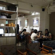 Uzna Omom 杏桃鬆餅屋