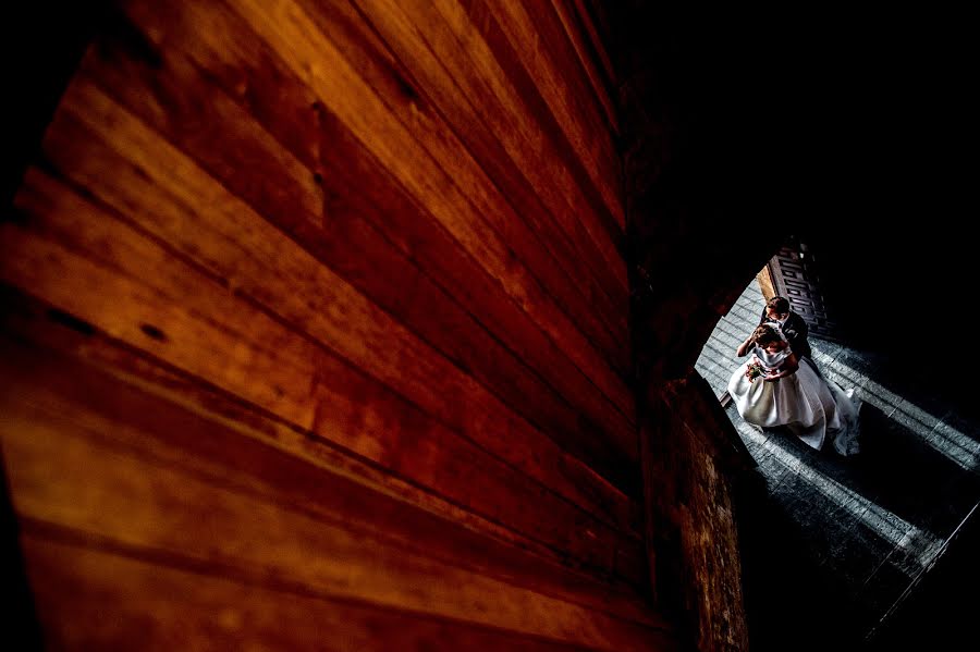 Wedding photographer Gabriel Sánchez Martínez (gabrieloperastu). Photo of 19 October 2016