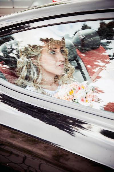 Wedding photographer Ulyana Titova (titovaulyana). Photo of 6 August 2015