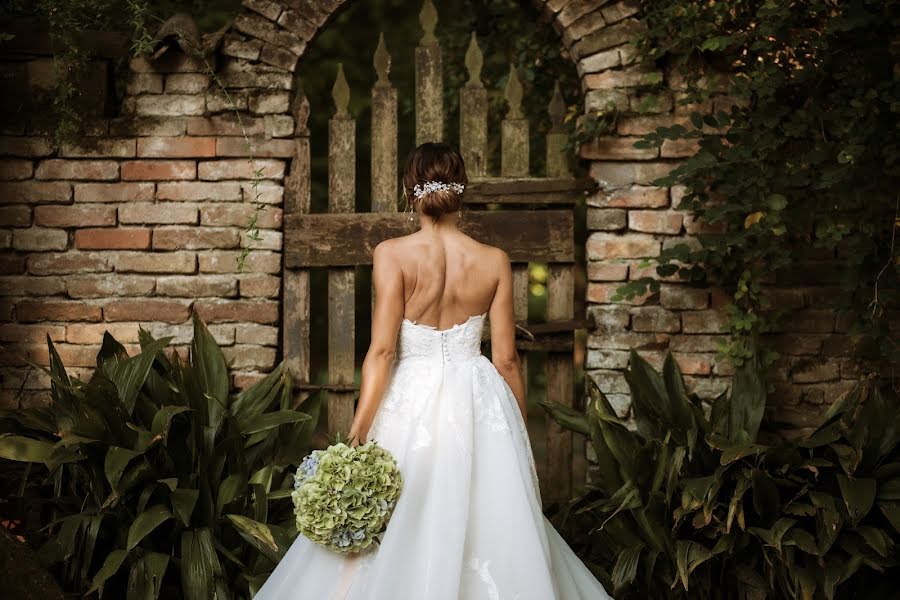 Fotografo di matrimoni Fabrizio Guerra (fabrizioguerra). Foto del 11 agosto 2020