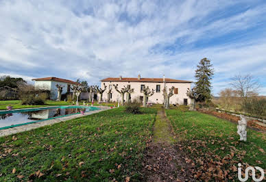 Maison avec piscine et terrasse 17