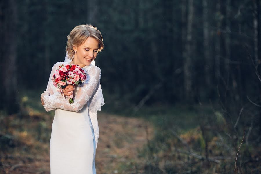 Wedding photographer Evgeniy Kirvidovskiy (kontrast). Photo of 21 October 2015