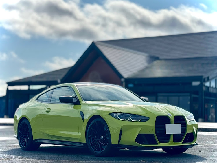 M4 クーペの駆けぬける歓び・Freude am Fahren・May the “M4” be with me・バイカーズパラダイス南箱根に関するカスタム事例の投稿画像3枚目