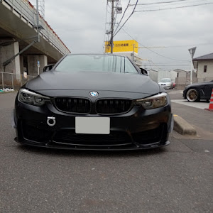 M4 クーペ F82