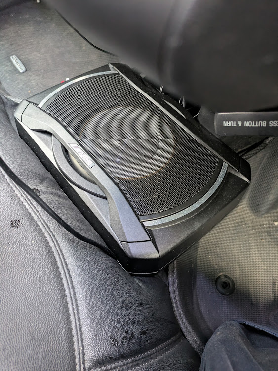 ハイエースバンの5月もよろしくお願いします・自動車税の季節ですねに関するカスタム事例の投稿画像2枚目