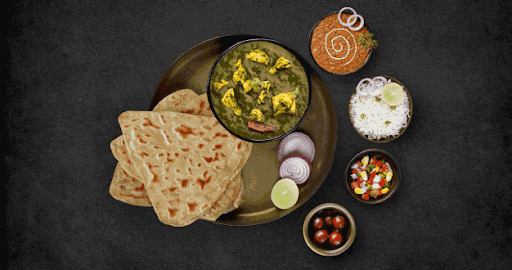 Saag Chicken Thali Meal