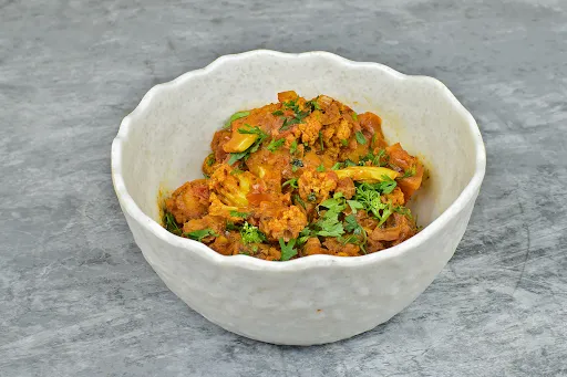 Aloo Gobhi (dry)