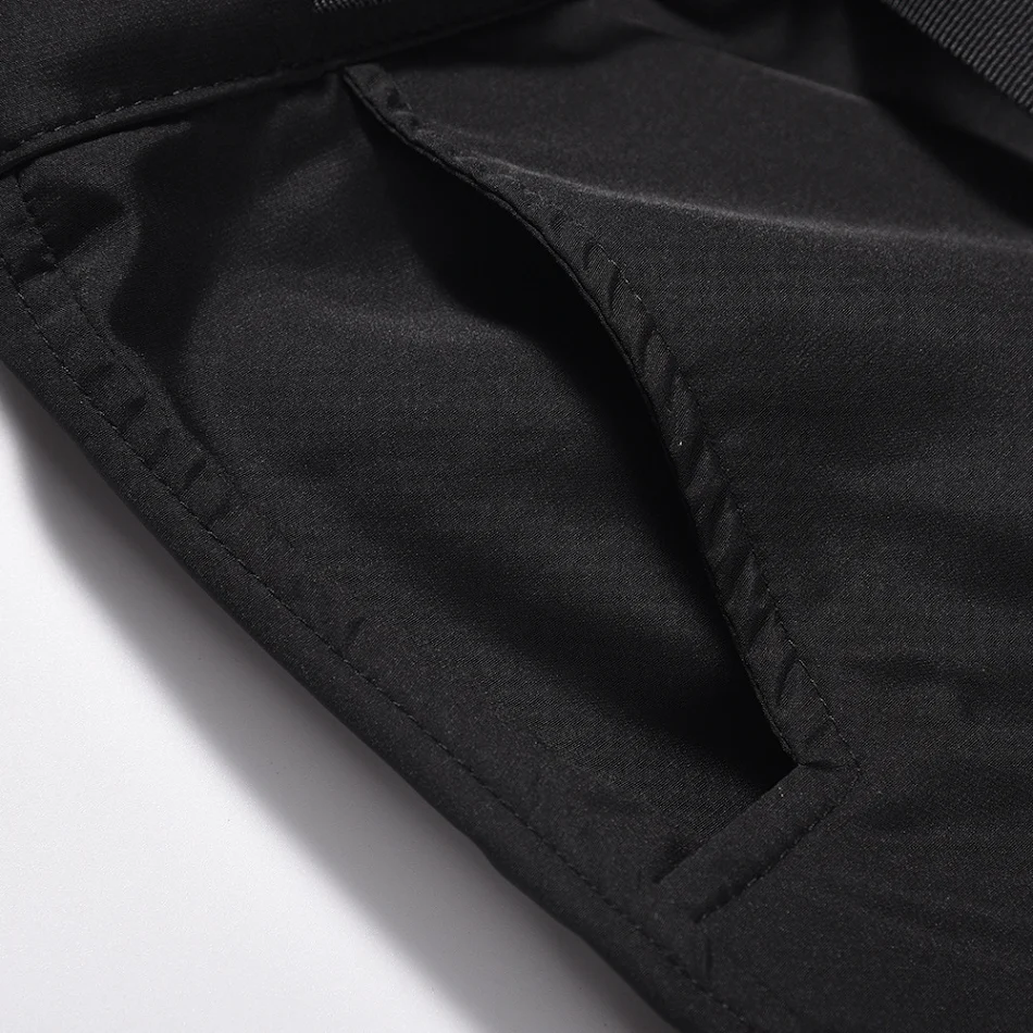 Pantalones Rectos Sueltos para Hombre Estilo Fresco y Cómodo Ideales para el Verano. Disfruta de la libertad y el diseño moderno.