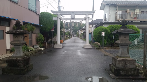 八幡神社参道