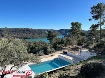 villa à Esparron-de-Verdon (04)