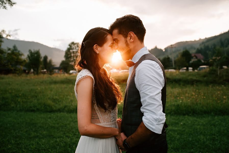 Fotografo di matrimoni Adrian Craciunescul (craciunescul). Foto del 22 agosto 2018