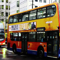 Bus under the rain di 