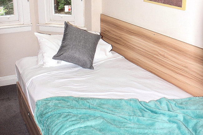 Elizabeth Bay Road Coliving Apartment