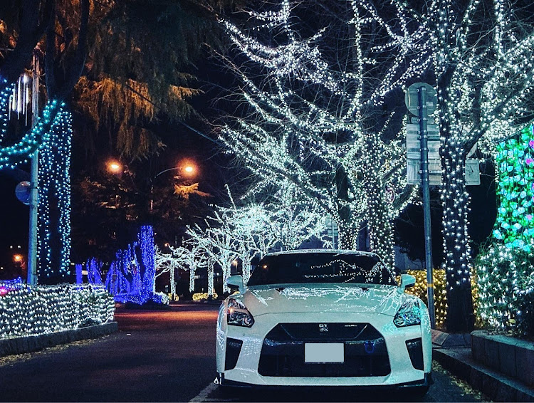 NISSAN GT-Rのイルミネーションと愛車・R35・GT-Rに関するカスタム事例の投稿画像1枚目