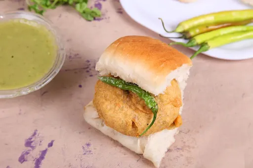 Classic Mumbai Vada Pav