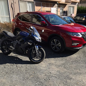 エクストレイル HNT32