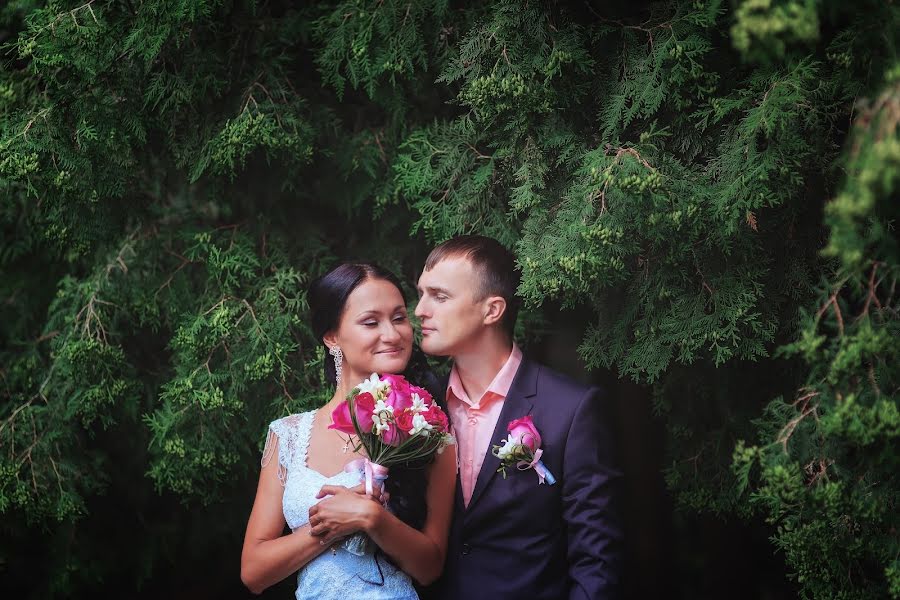 Wedding photographer Mikhail Pivovarov (stray). Photo of 12 November 2015