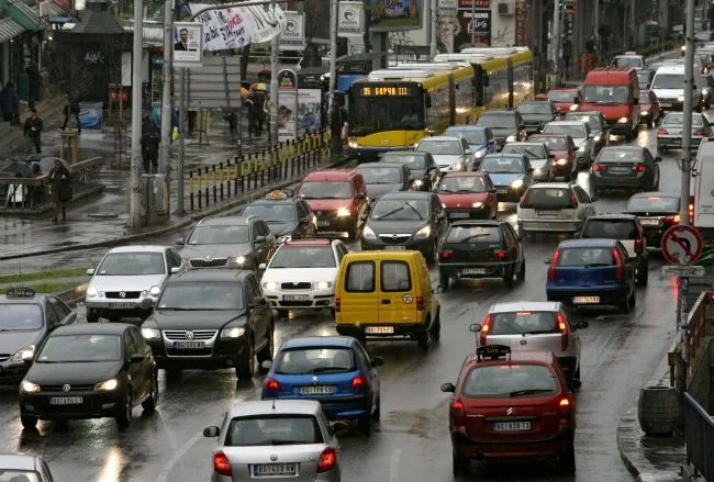 Istraživanje Erste grupe - Šta čeka Evropljane na putu elektrifikacije voznog parka